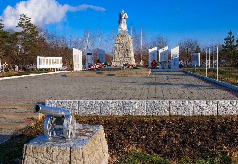Мемориал в Ахтырской. Общий вид.