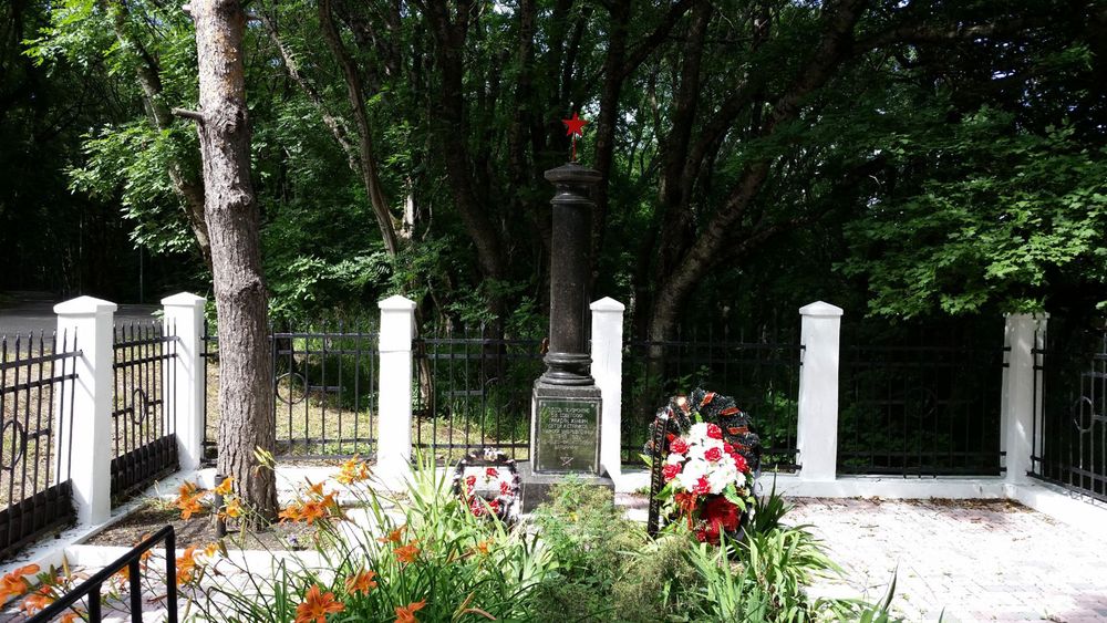 Братская могила в Пятигорске.